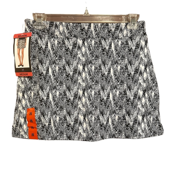 NWOT Tranquility Static Drift Skort - Picture 2 of 4